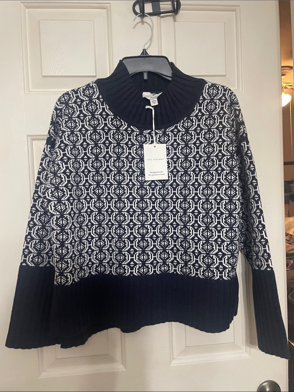 Waffle Knit Pattern Navy and White Sweater - Women